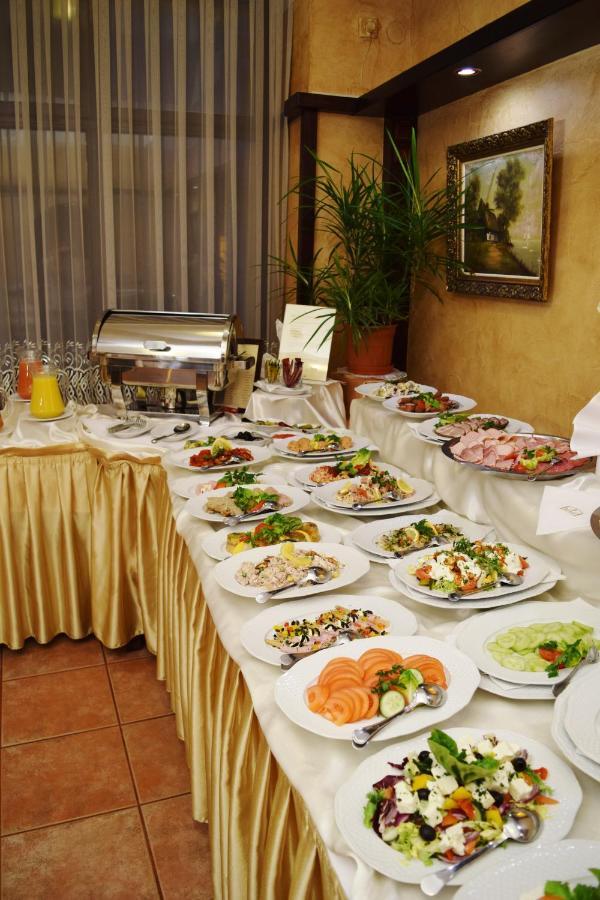 Stary Toruń Hotel Retman מראה חיצוני תמונה